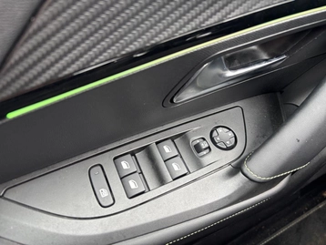 Image véhicule  Peugeot 2008 (19)