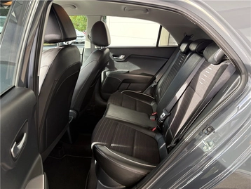 Image véhicule  Kia RIO (5)