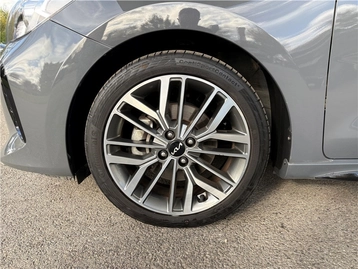 Image véhicule  Kia RIO (15)