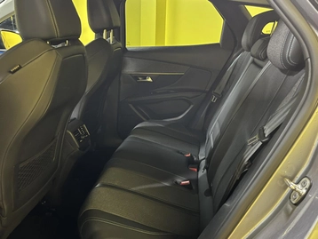 Image véhicule  Peugeot 3008 (35) Image véhicule  Peugeot 3008 (35)