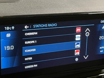 Image véhicule  Peugeot 3008 (19) Image véhicule  Peugeot 3008 (19)