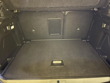 Image véhicule  Peugeot 3008 (5) Image véhicule  Peugeot 3008 (5)