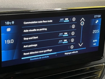 Image véhicule  Peugeot 3008 (27) Image véhicule  Peugeot 3008 (27)