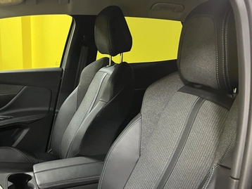 Image véhicule  Peugeot 3008 (41) Image véhicule  Peugeot 3008 (41)