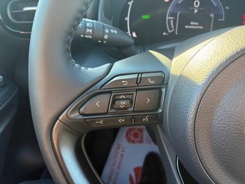 Image véhicule  Toyota YARIS CROSS (17)