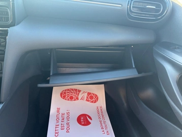 Image véhicule  Toyota YARIS CROSS (28)