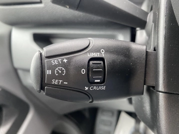 Image véhicule  Peugeot EXPERT (8)