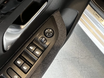 Image véhicule  Peugeot 208 (12)
