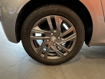 Image véhicule  Peugeot 208 (4)