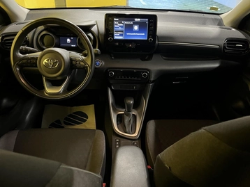 Image véhicule Toyota YARIS (11) Image véhicule Toyota YARIS (11)