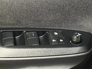 Image véhicule Toyota YARIS (18) Image véhicule Toyota YARIS (18)