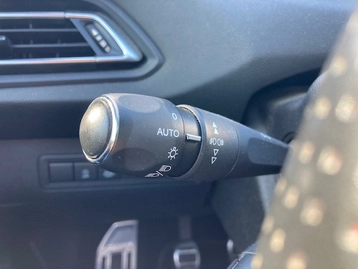 Image véhicule  Peugeot 308 SW (7)