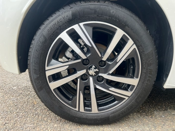 Image véhicule  Peugeot 208 (23)