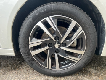Image véhicule  Peugeot 208 (24)