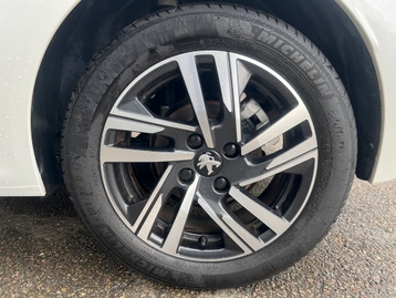 Image véhicule  Peugeot 208 (26)