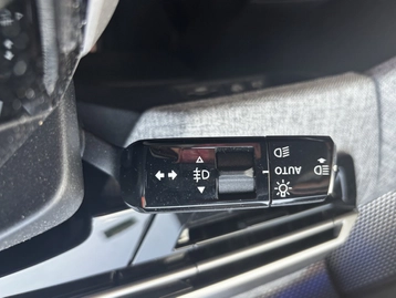 Image véhicule  Peugeot 5008 (3) (12)