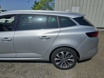Image véhicule  Renault MEGANE IV ESTATE (4)