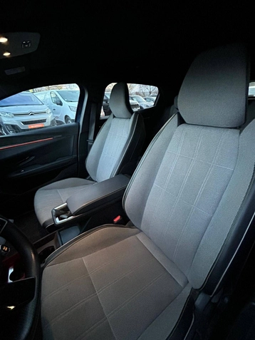 Image véhicule  Renault MEGANE (8)