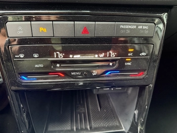 Image véhicule  Volkswagen T-CROSS (12)