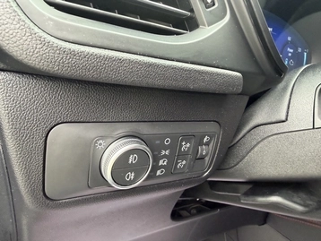 Image véhicule  Ford KUGA (22)