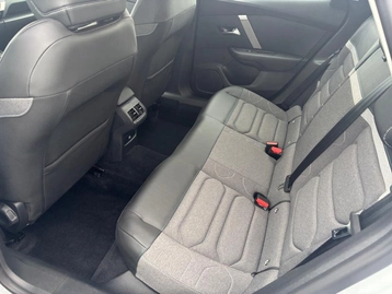 Image véhicule  Citroën C4 (12)