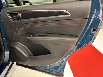 Image véhicule  Renault ARKANA (26)