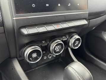 Image véhicule  Renault ARKANA (21)