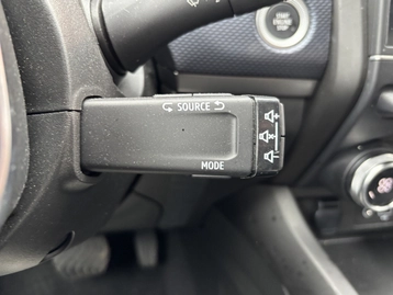 Image véhicule  Renault ARKANA (13)