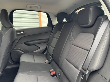 Image véhicule  Renault ARKANA (4)