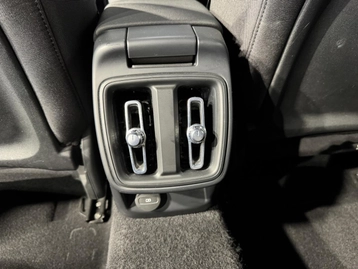Image véhicule  POLESTAR Polestar 2 (12)