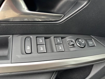 Image véhicule  Peugeot 3008 (26)
