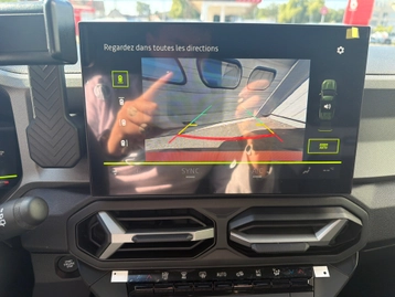 Image véhicule  Dacia BIGSTER (16)