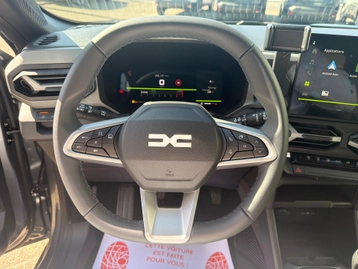 Image véhicule  Dacia BIGSTER (12)
