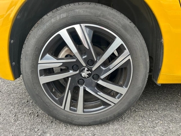 Image véhicule  Peugeot 208 (9)