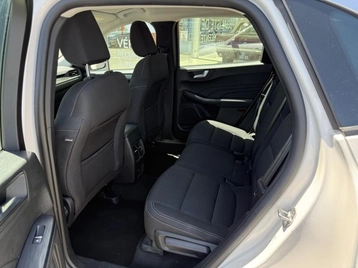 Image véhicule  Ford KUGA (8)