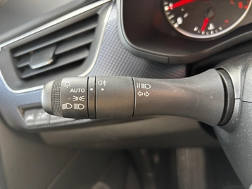 Image véhicule  Renault ARKANA (11)