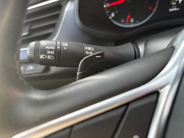 Image véhicule  Renault ARKANA (10)