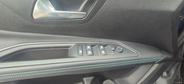 Image véhicule  Peugeot 5008 (17)