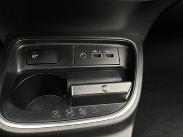 Image véhicule  Renault TWINGO III (15)