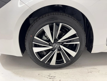 Image véhicule  Toyota COROLLA TOURING SPORT (38)