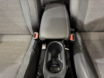 Image véhicule  Toyota COROLLA TOURING SPORT (19)