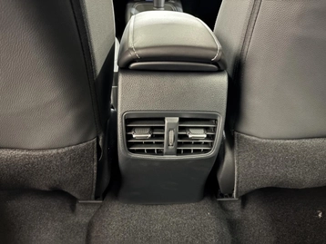 Image véhicule  Toyota COROLLA TOURING SPORT (24)