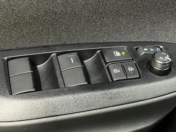 Image véhicule  Toyota YARIS CROSS (1)