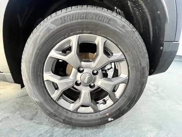 Image véhicule  Jeep AVENGER (18)