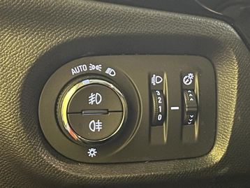 Image véhicule  Opel CORSA (18)