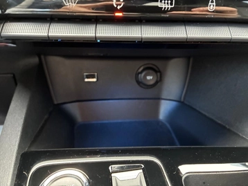 Image véhicule  Peugeot 5008 (34)