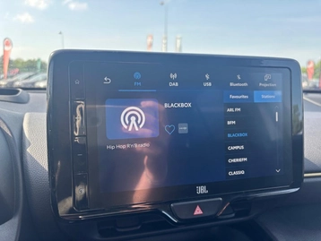 Image véhicule  Toyota YARIS CROSS (27)