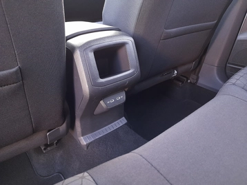 Image véhicule  Volkswagen T-CROSS (11)