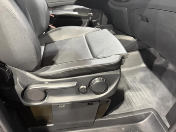 Image véhicule  Mercedes VITO (22)