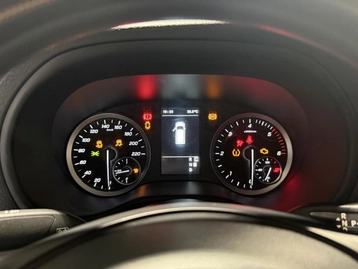 Image véhicule  Mercedes VITO (13)